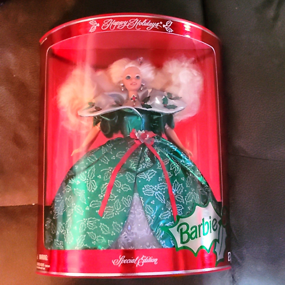 Vintage 1995 Barbie in mint condition